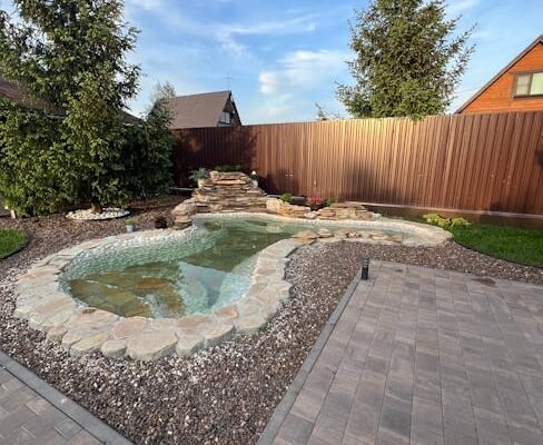 Tvenkinio kasimas nuosavame sklype: leidimai, technikos pasirinkimas ir darbų eiga